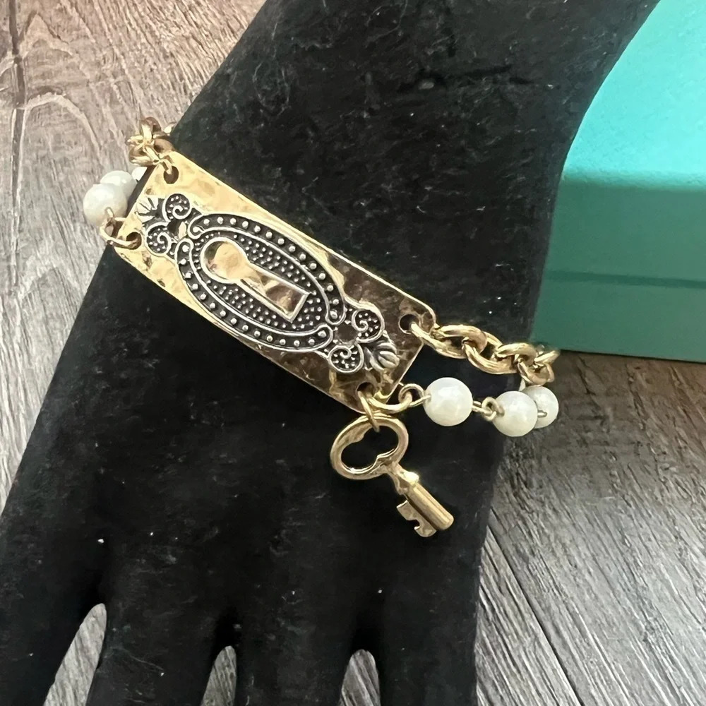 Lock and Key Gold Tone and Pearl Bracelet - Picture 4 of 12